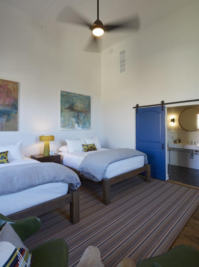 Kinn Guesthouse Bay View Milwaukee Luaran gambar