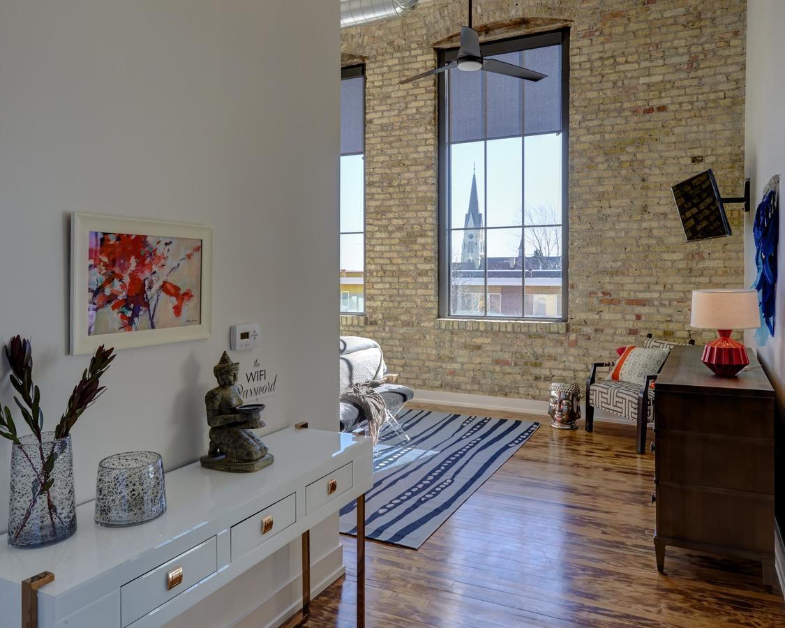 Kinn Guesthouse Bay View Milwaukee Luaran gambar